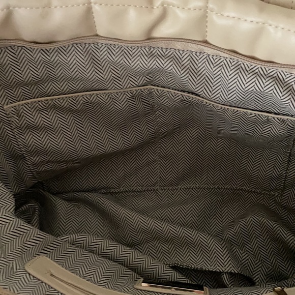 Urban Expressions Certified Vegan Quilted Style Tote Bag - Picture 5 of 10